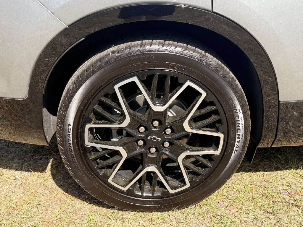 New 2025 Chevrolet Blazer RS w/ Driver Confidence II Package FWD image 11
