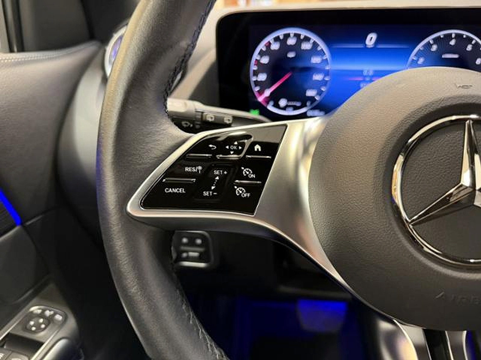 Used 2025 Mercedes-Benz GLA 250 image 18