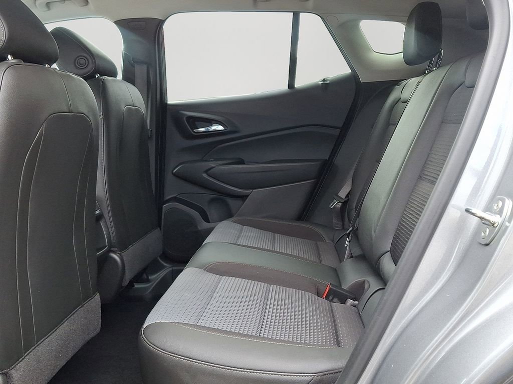 Used 2024 Chevrolet Trax LT w/ Driver Confidence Package image 8