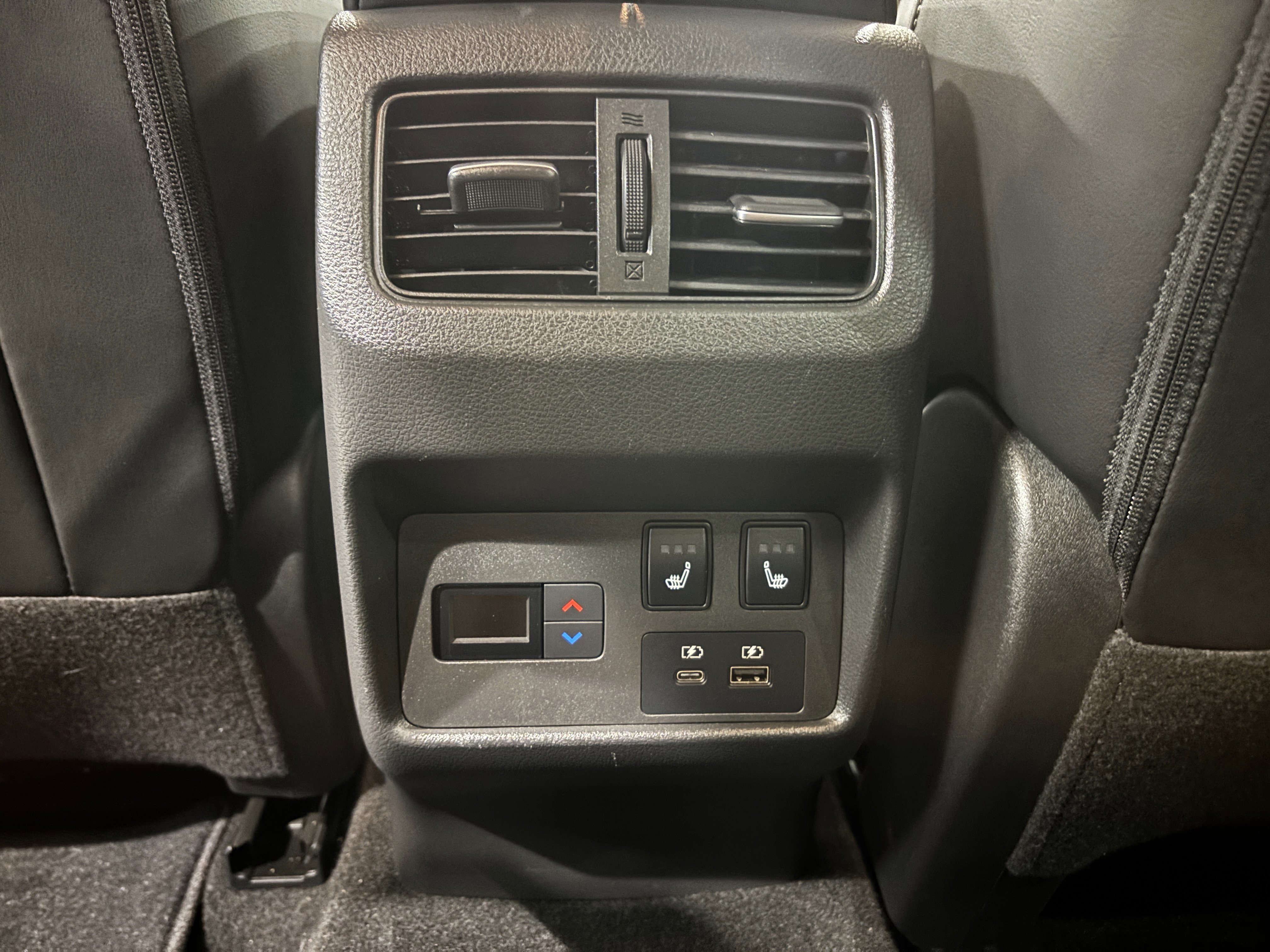 Used 2021 Nissan Rogue Platinum AWD/4WD image 14