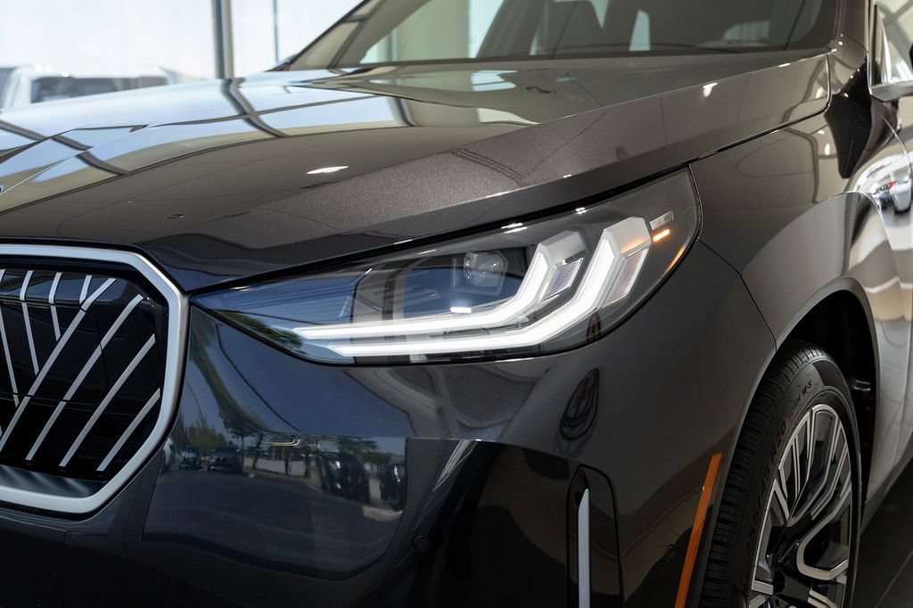 New 2026 BMW X3 xDrive30i w/ Premium Package AWD/4WD image 12