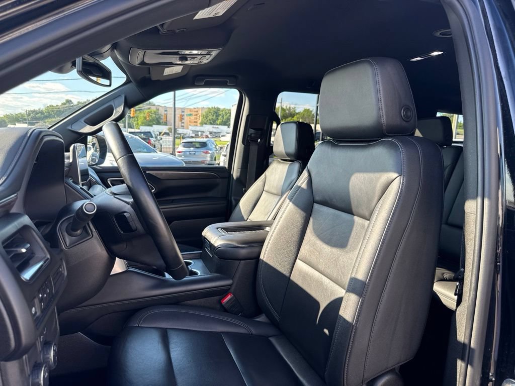 Used 2024 Chevrolet Tahoe LT RWD image 13