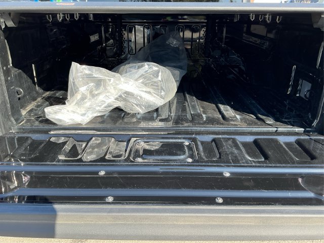 Used 2023 Jeep Gladiator Sport AWD/4WD image 21