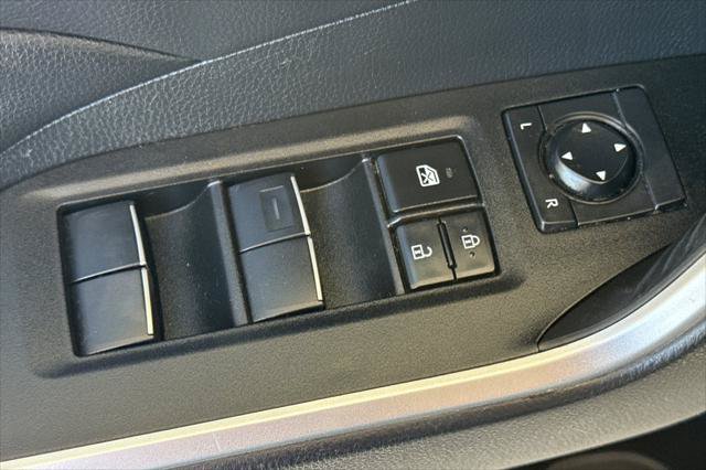 Certified 2021 Toyota RAV4 XLE Premium AWD/4WD image 13