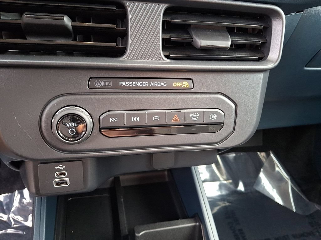 Certified 2025 Ford Maverick XL w/ 4K Tow Package AWD/4WD image 16