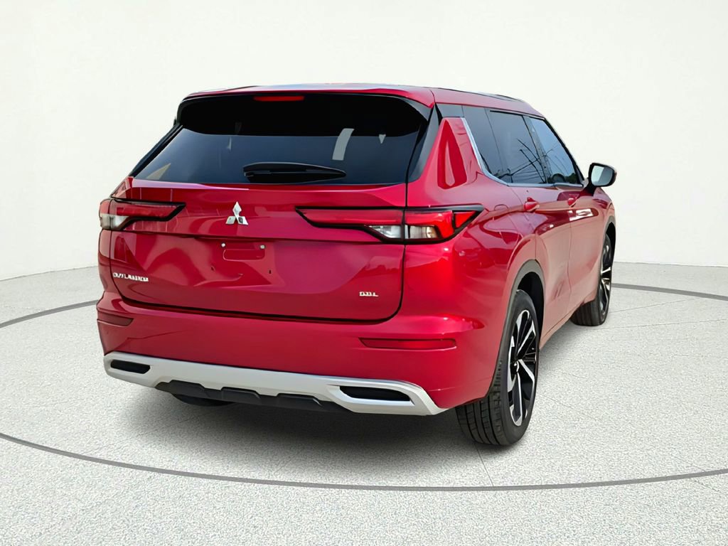 Used 2024 Mitsubishi Outlander SEL FWD image 6