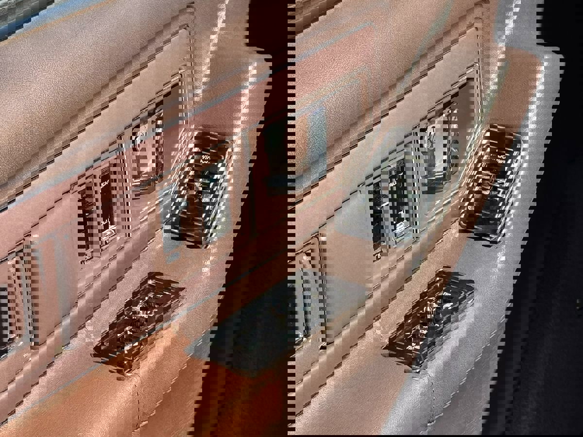 Used 1989 Cadillac Eldorado image 28