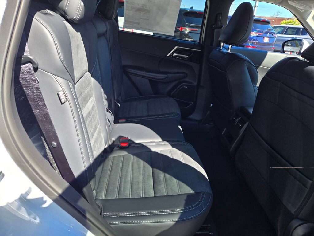 New 2026 Mitsubishi Outlander SE AWD/4WD image 7