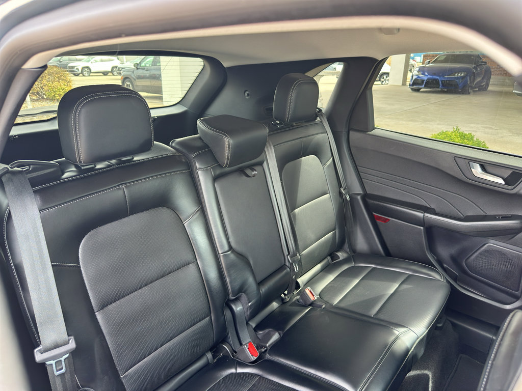 Used 2024 Ford Escape Platinum image 33