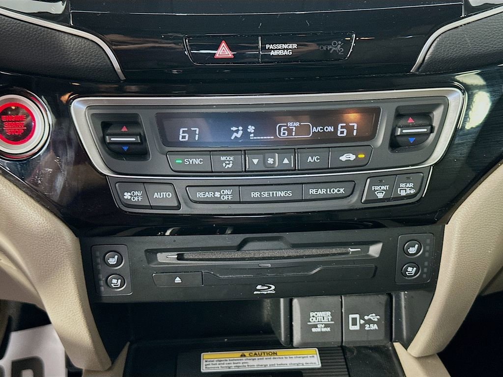 Used 2020 Honda Pilot Elite image 16