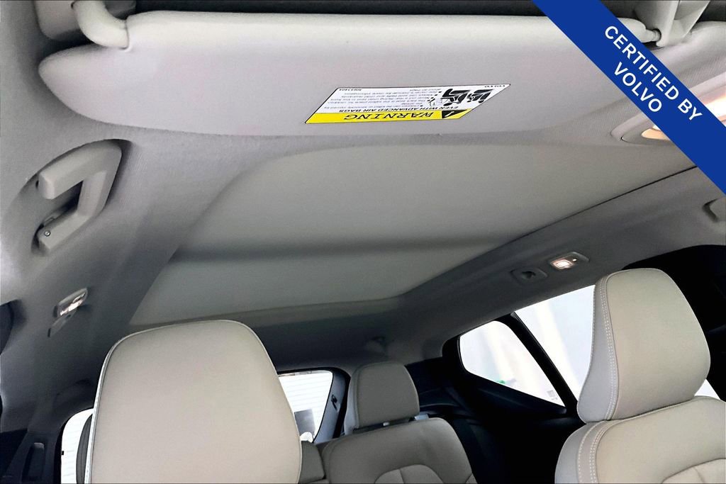 Used 2023 Volvo XC40 B5 Plus w/ Protection Package Premier image 23