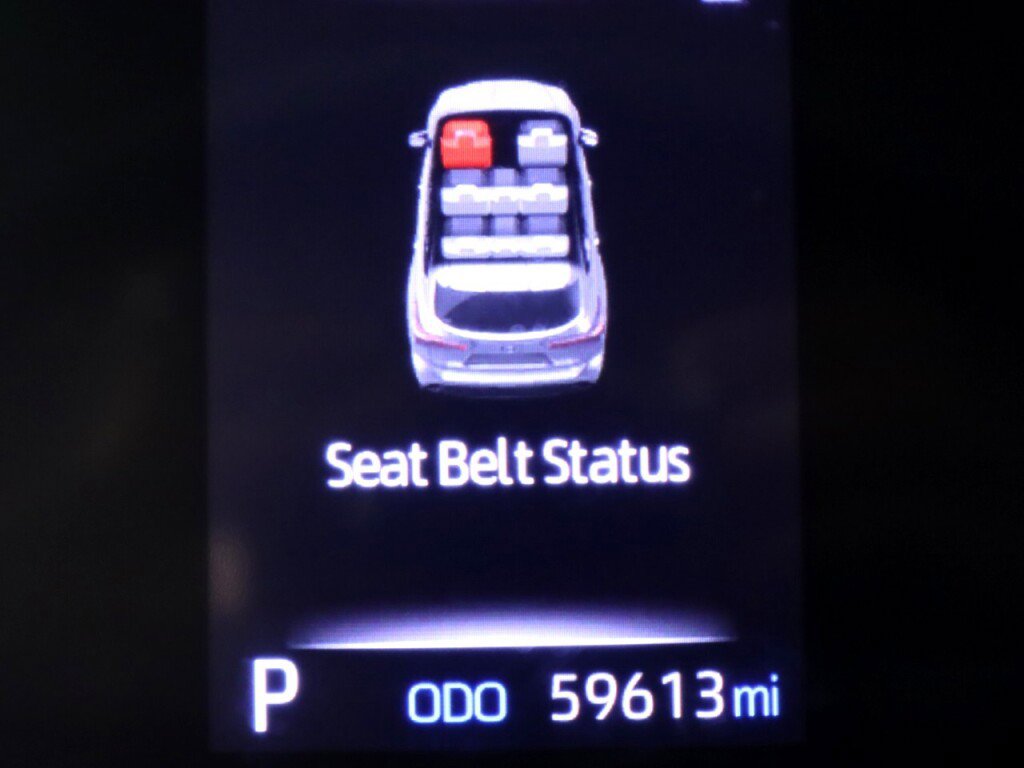 Used 2021 Toyota Highlander LE image 15