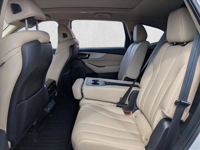 Used 2025 Acura MDX FWD image 17
