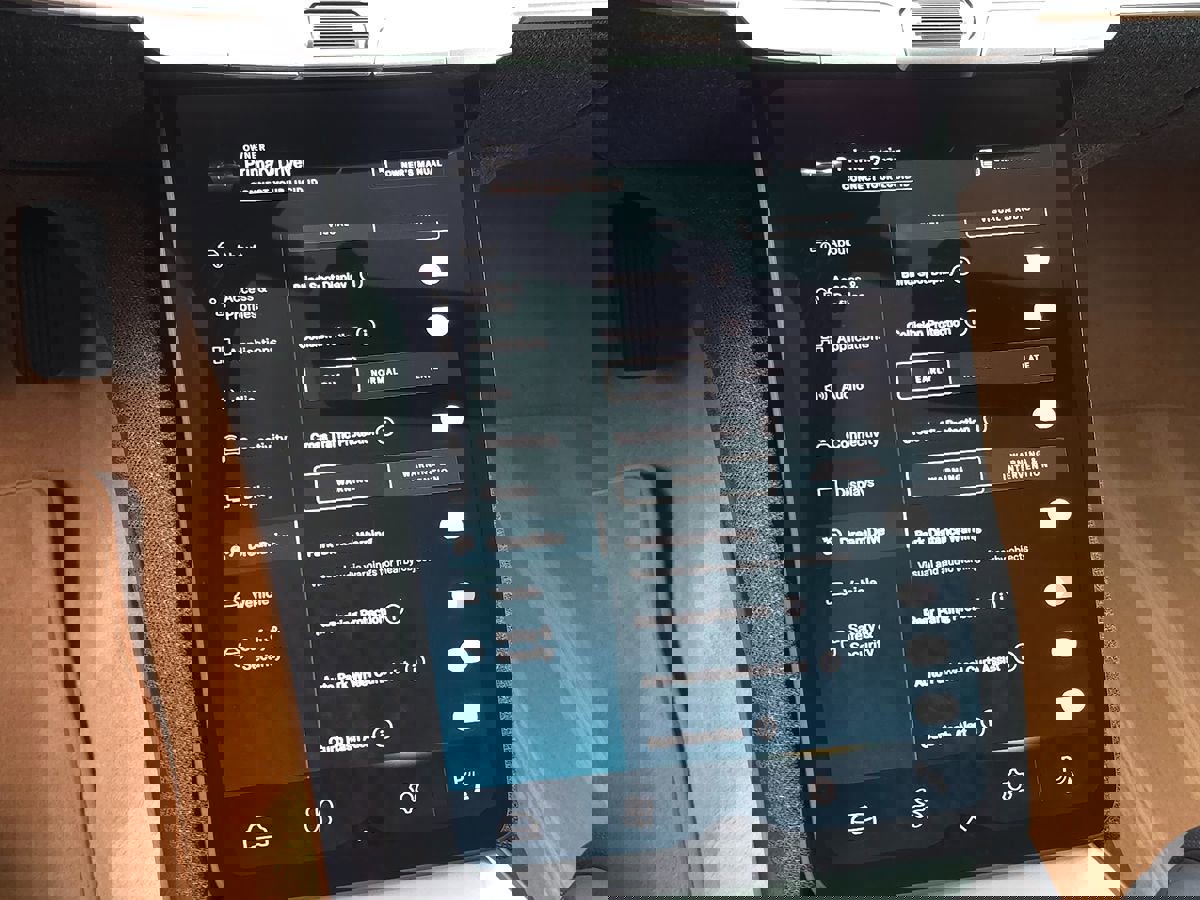 Used 2023 Lucid Air Touring image 47