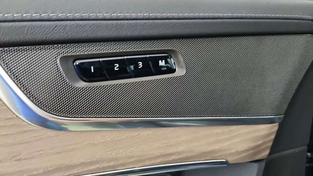 New 2026 Volvo XC90 B6 Plus w/ Protection Package AWD/4WD image 11