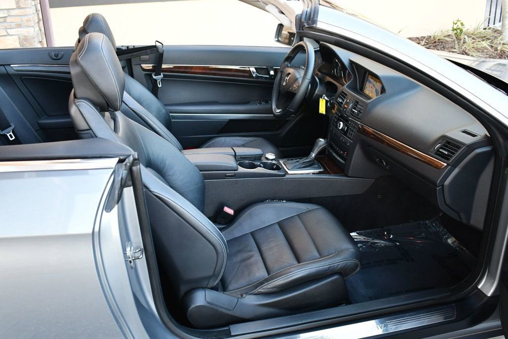 Used 2011 Mercedes-Benz E 350 Cabriolet image 54