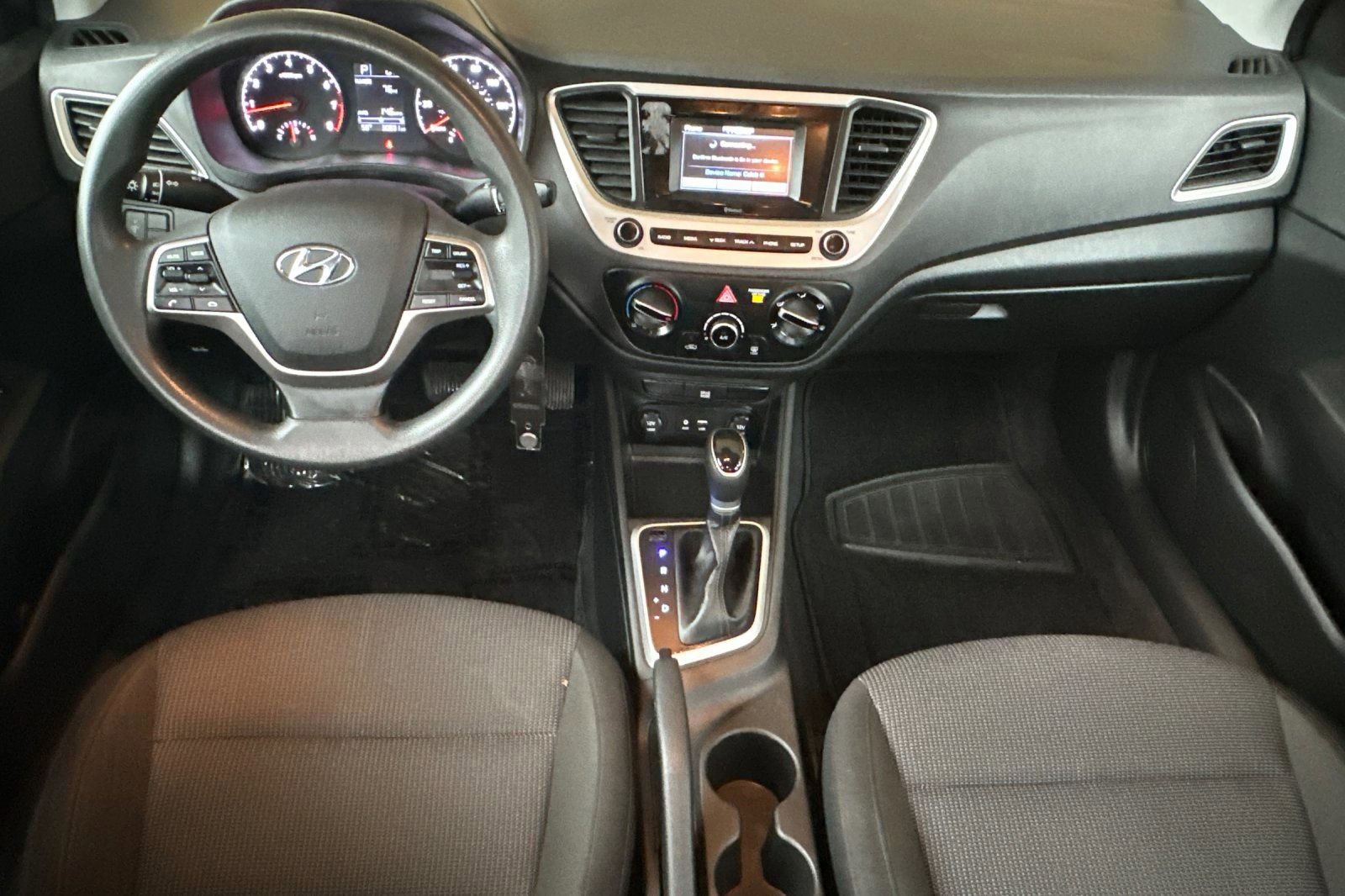 Used 2022 Hyundai Accent SE image 13