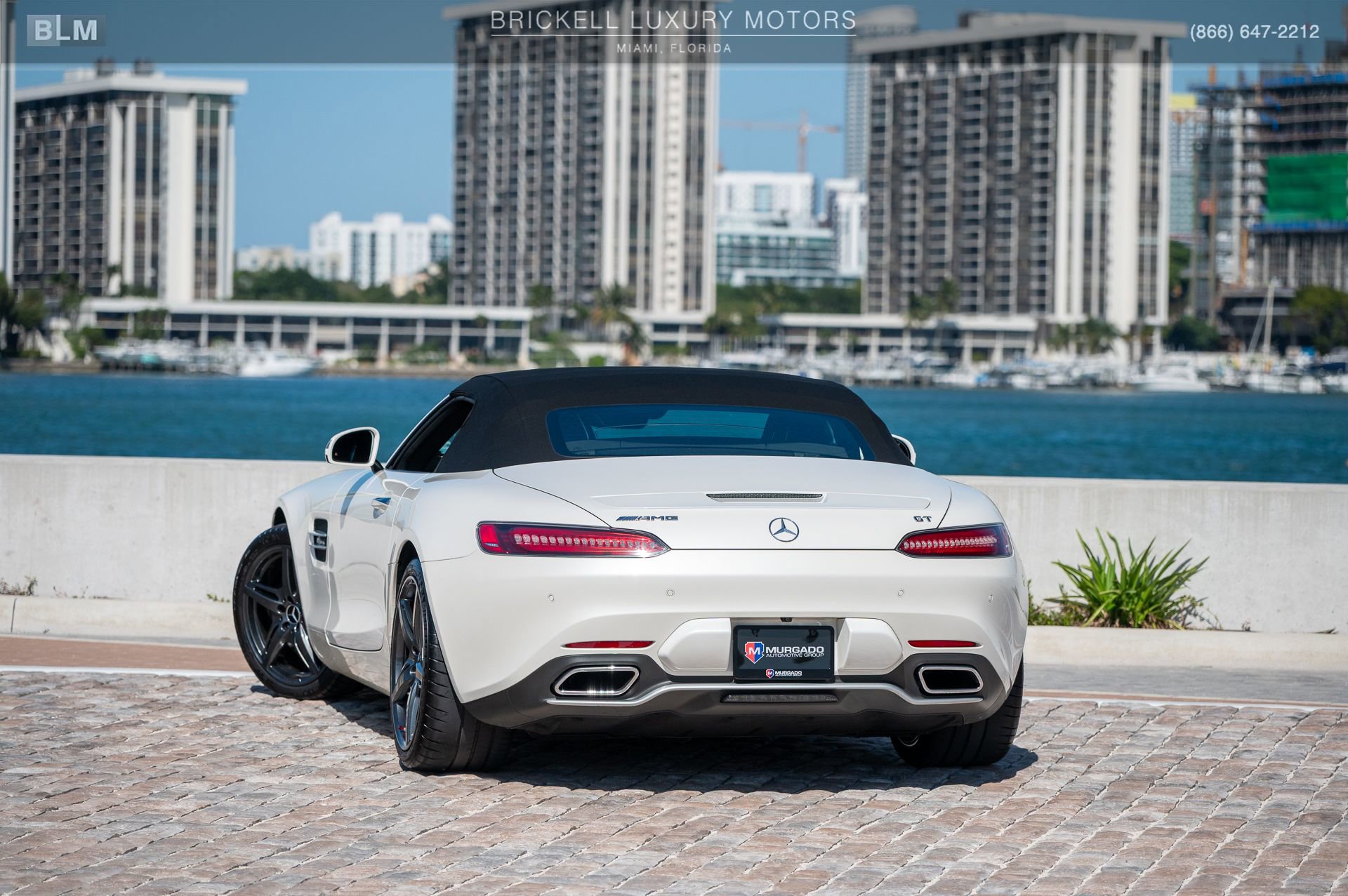 Used 2018 Mercedes-Benz AMG GT Roadster image 3