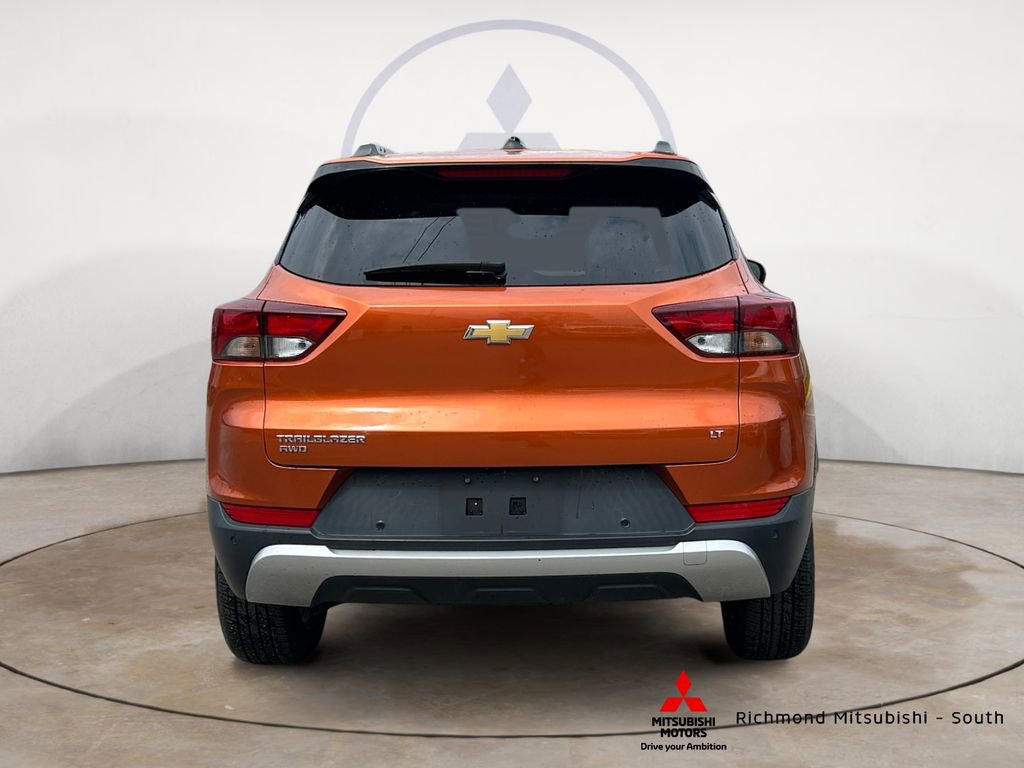 Used 2022 Chevrolet TrailBlazer LT w/ Convenience Package AWD/4WD image 4