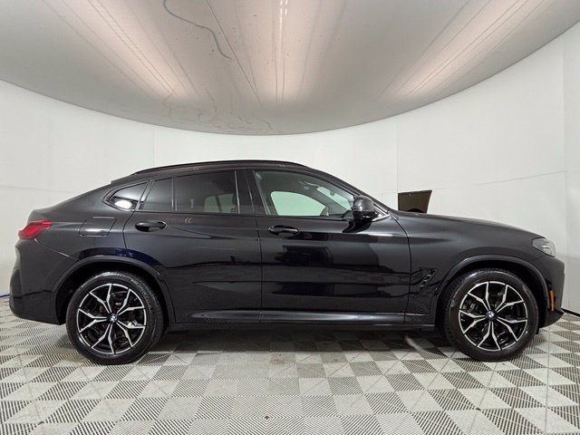 Used 2023 BMW X4 xDrive30i w/ M Sport Package AWD/4WD image 8