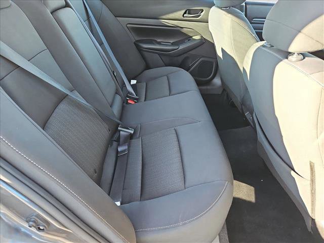 Used 2024 Nissan Altima 2.5 SV image 18