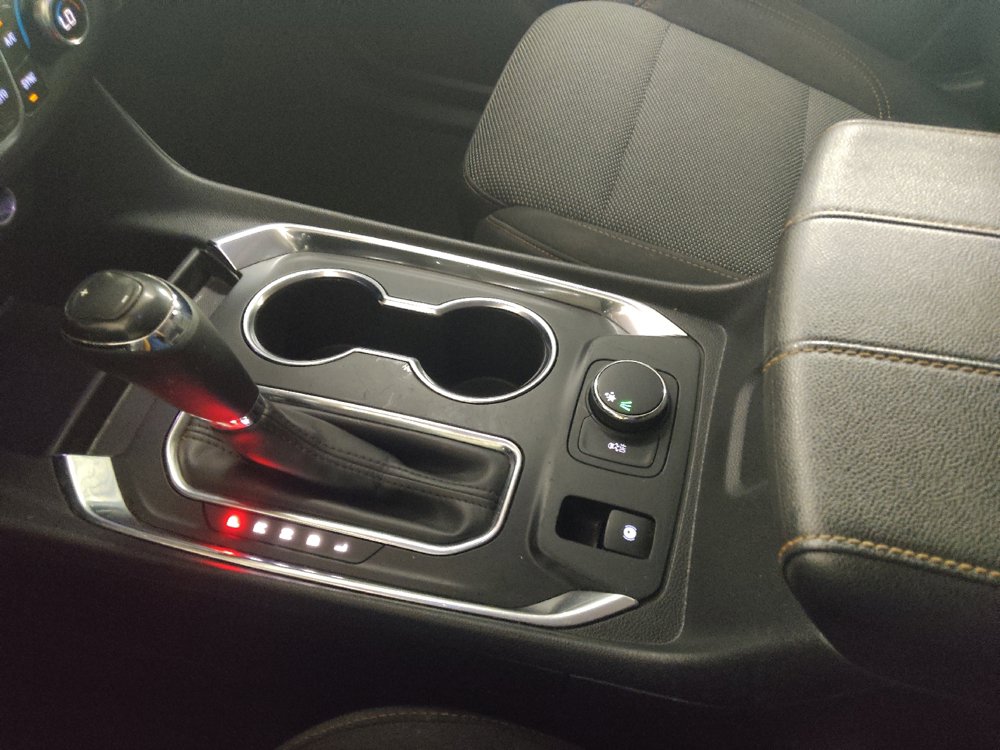 Used 2019 Chevrolet Traverse LS FWD image 26