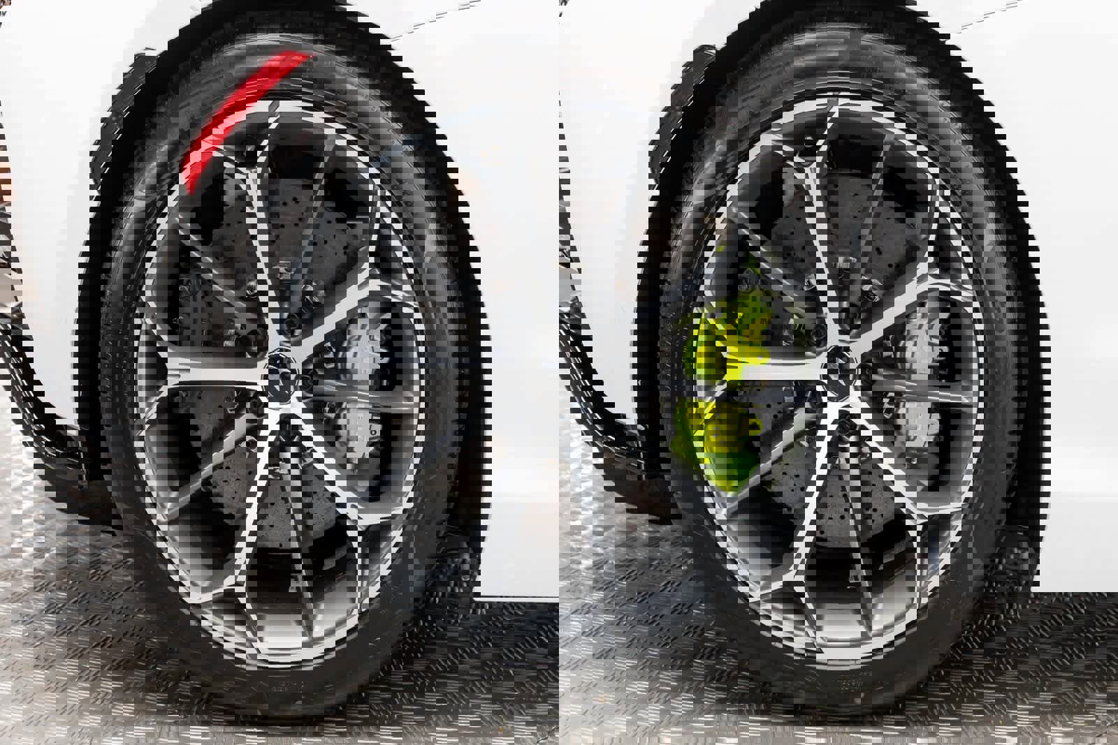 New 2026 McLaren Artura image 40