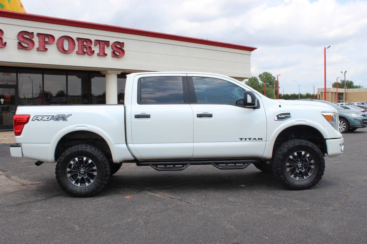 Used 2017 Nissan Titan PRO-4X image 3