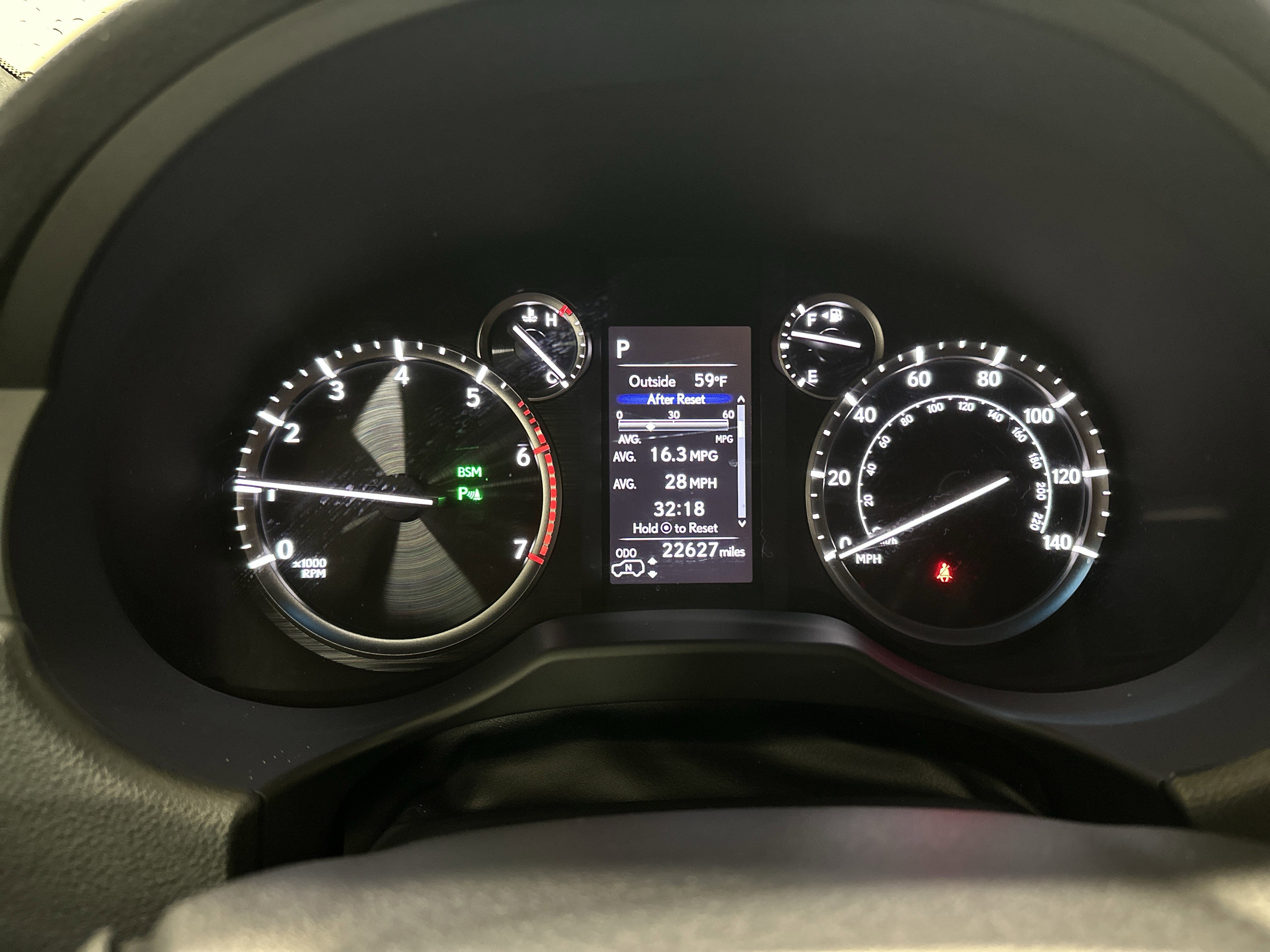 Certified 2022 Lexus GX 460 Luxury w/ Sport Design Package AWD/4WD image 21