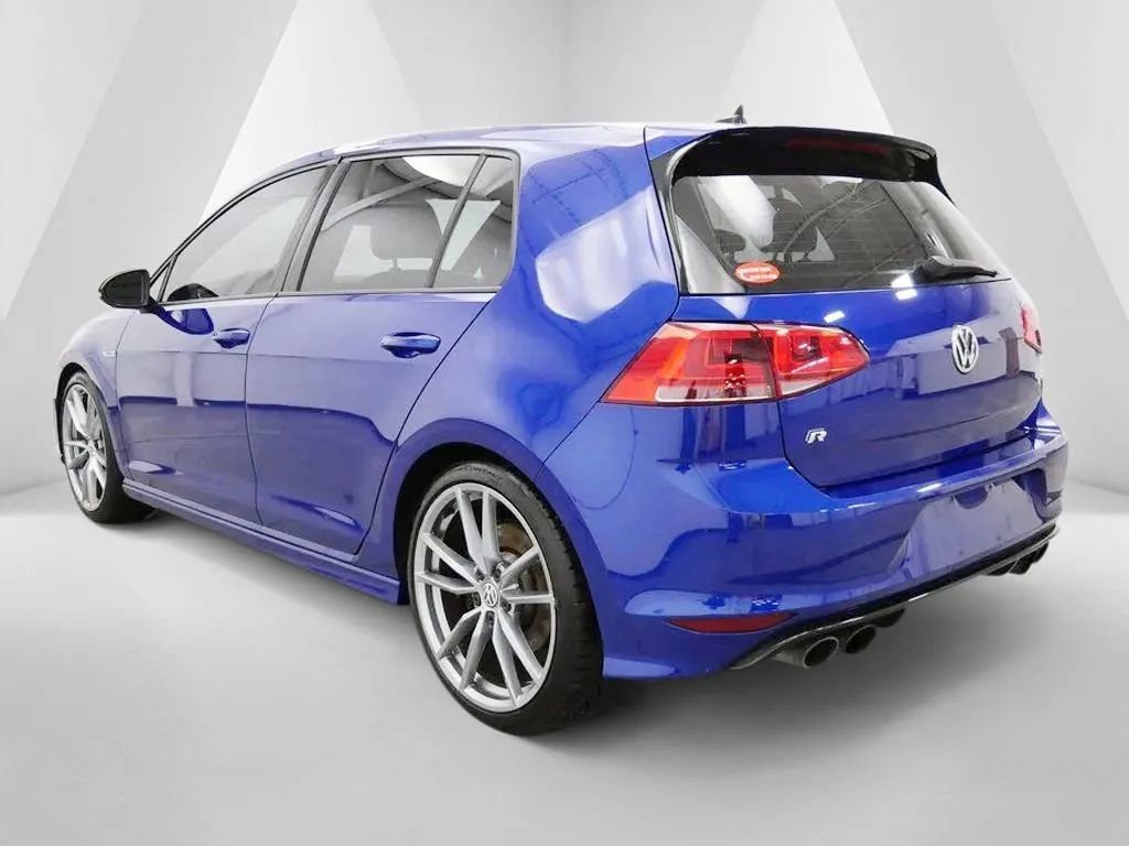 Used 2017 Volkswagen Golf R 4-Door AWD/4WD image 5