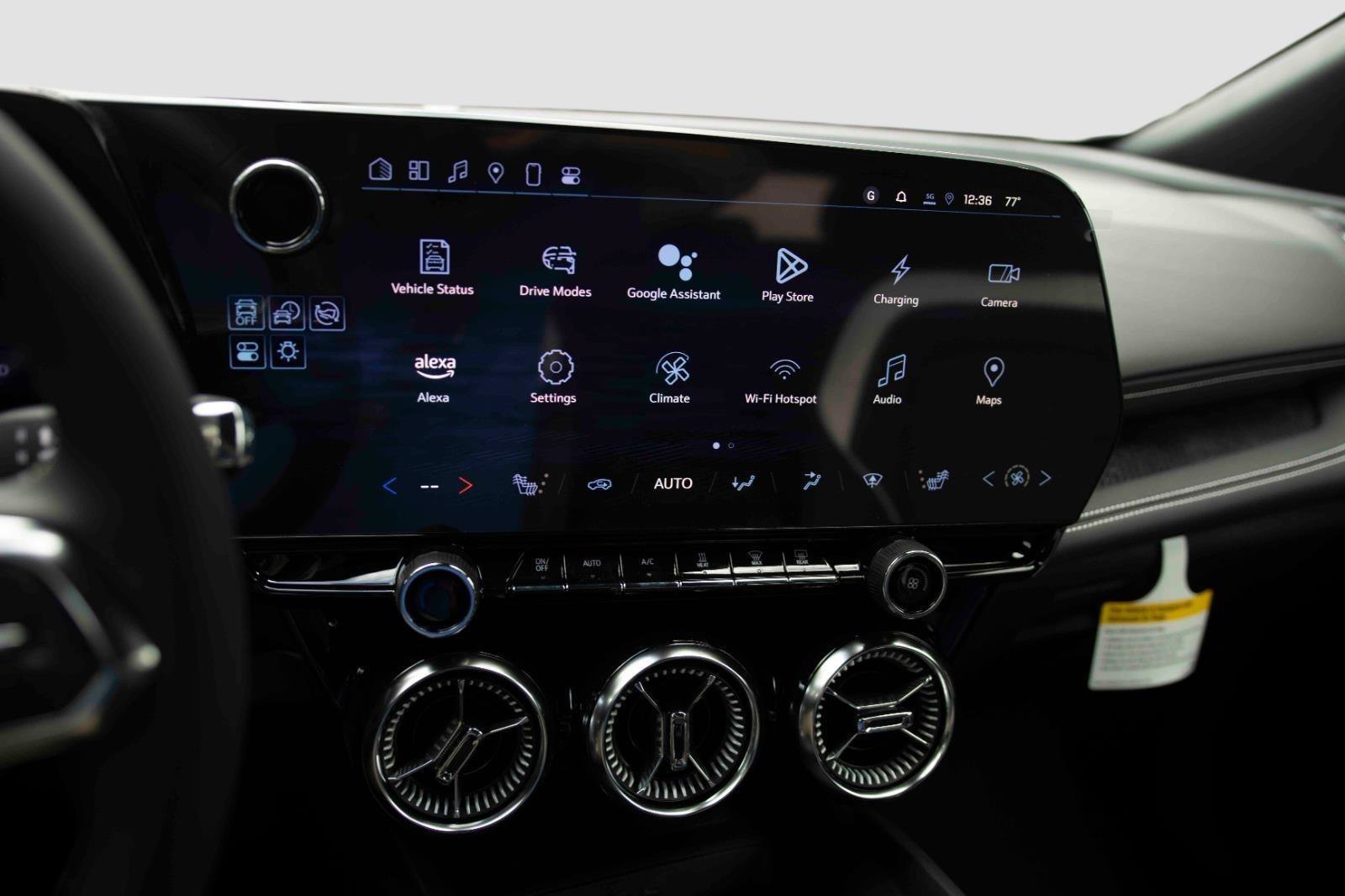 New 2025 Chevrolet Blazer EV LT image 17