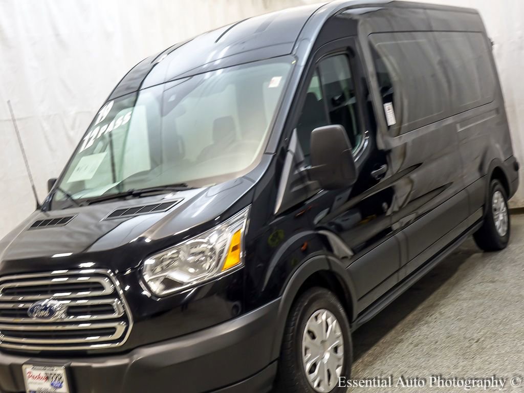 Used 2019 Ford Transit 350 XLT image 4