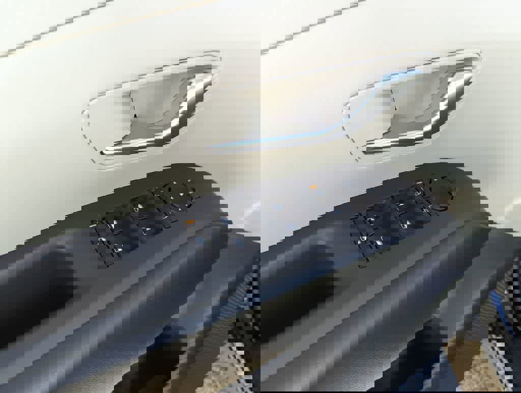 New 2026 Hyundai Tucson SEL image 18