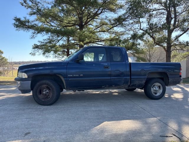 Used 2000 Dodge Ram 1500 Truck SLT image 3