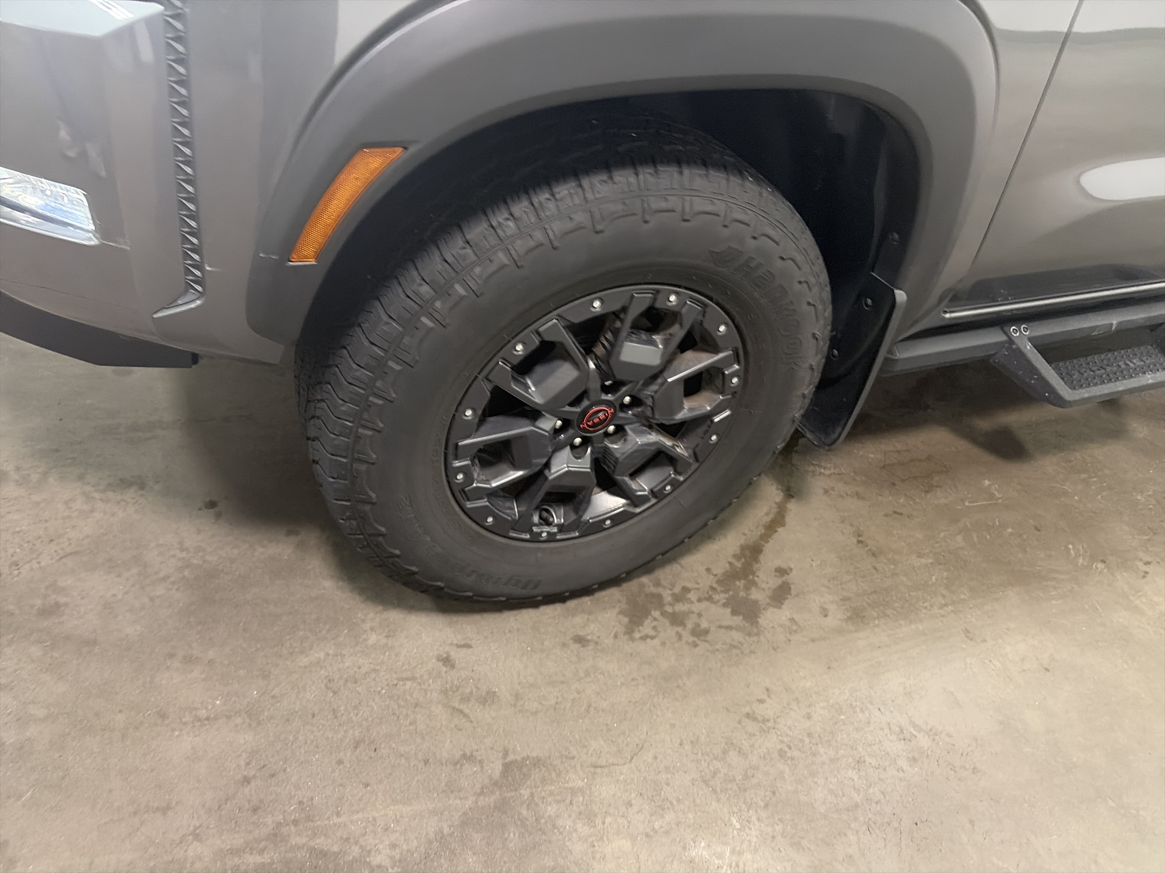 Used 2022 Nissan Frontier PRO-4X w/ Pro-4X Premium Package AWD/4WD image 9