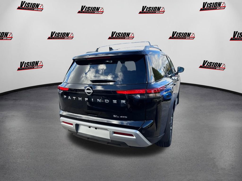 New 2025 Nissan Pathfinder SL image 6