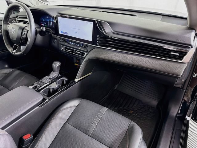 Used 2025 Toyota Camry XLE w/ Premium Plus Package AWD/4WD image 36