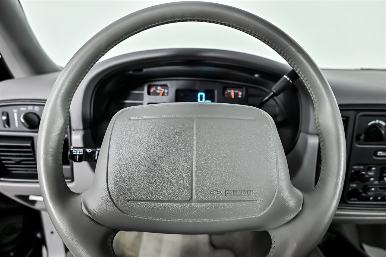 Used 1994 Chevrolet Impala SS RWD image 25