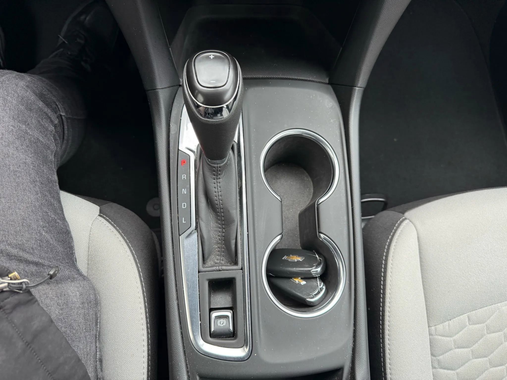 Used 2021 Chevrolet Equinox LS image 21