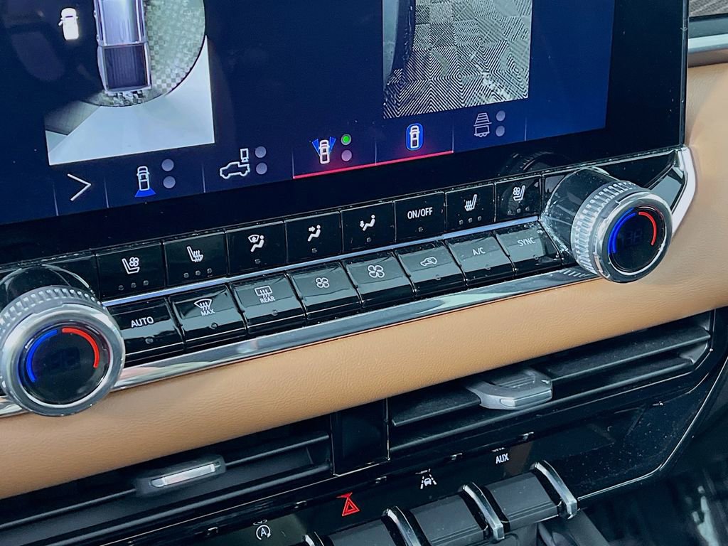 Certified 2026 GMC Canyon AT4 w/ Off-Road Front Bumper Package image 14