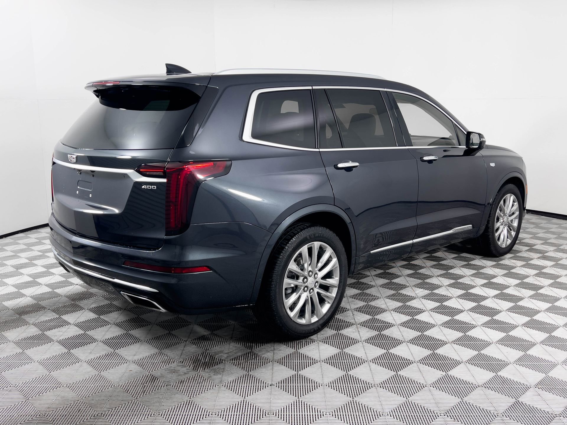 Used 2022 Cadillac XT6 Premium Luxury image 7