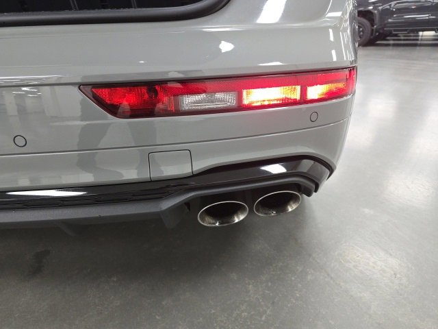 Used 2022 Audi SQ5 Premium Plus image 11