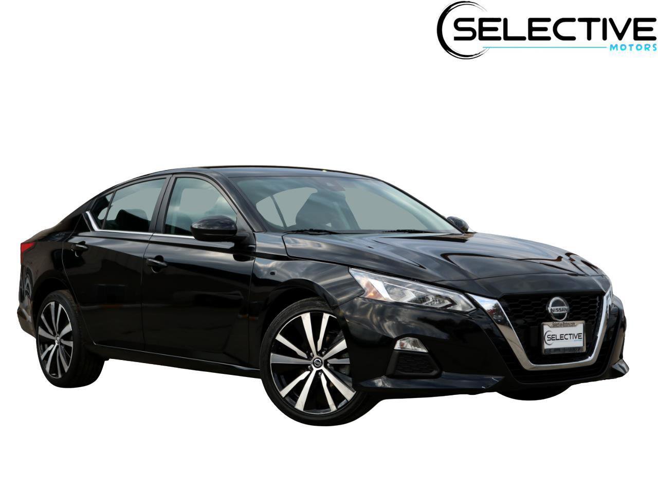 Used 2021 Nissan Altima 2.5 SR image 1