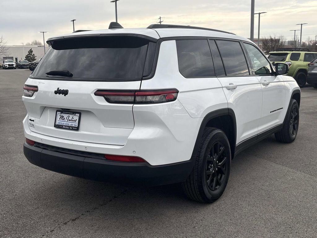 Used 2024 Jeep Grand Cherokee L Altitude image 9