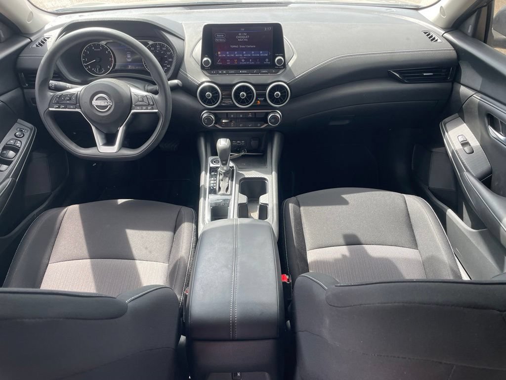Used 2025 Nissan Sentra SV FWD image 11