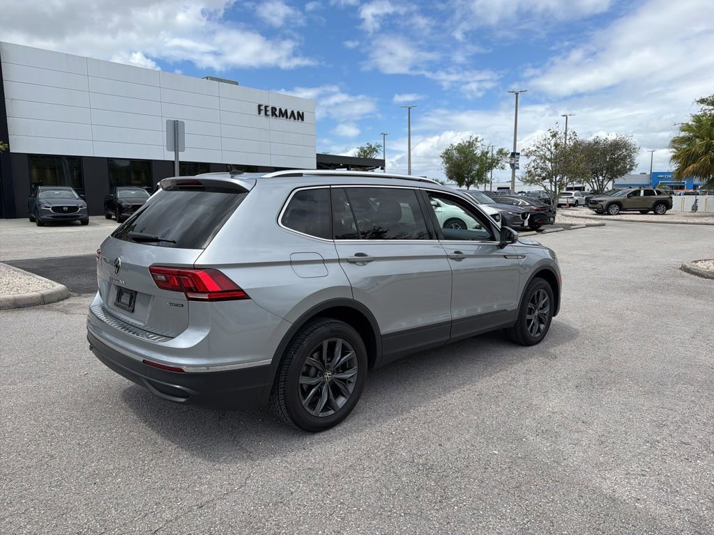 Used 2022 Volkswagen Tiguan SE image 5