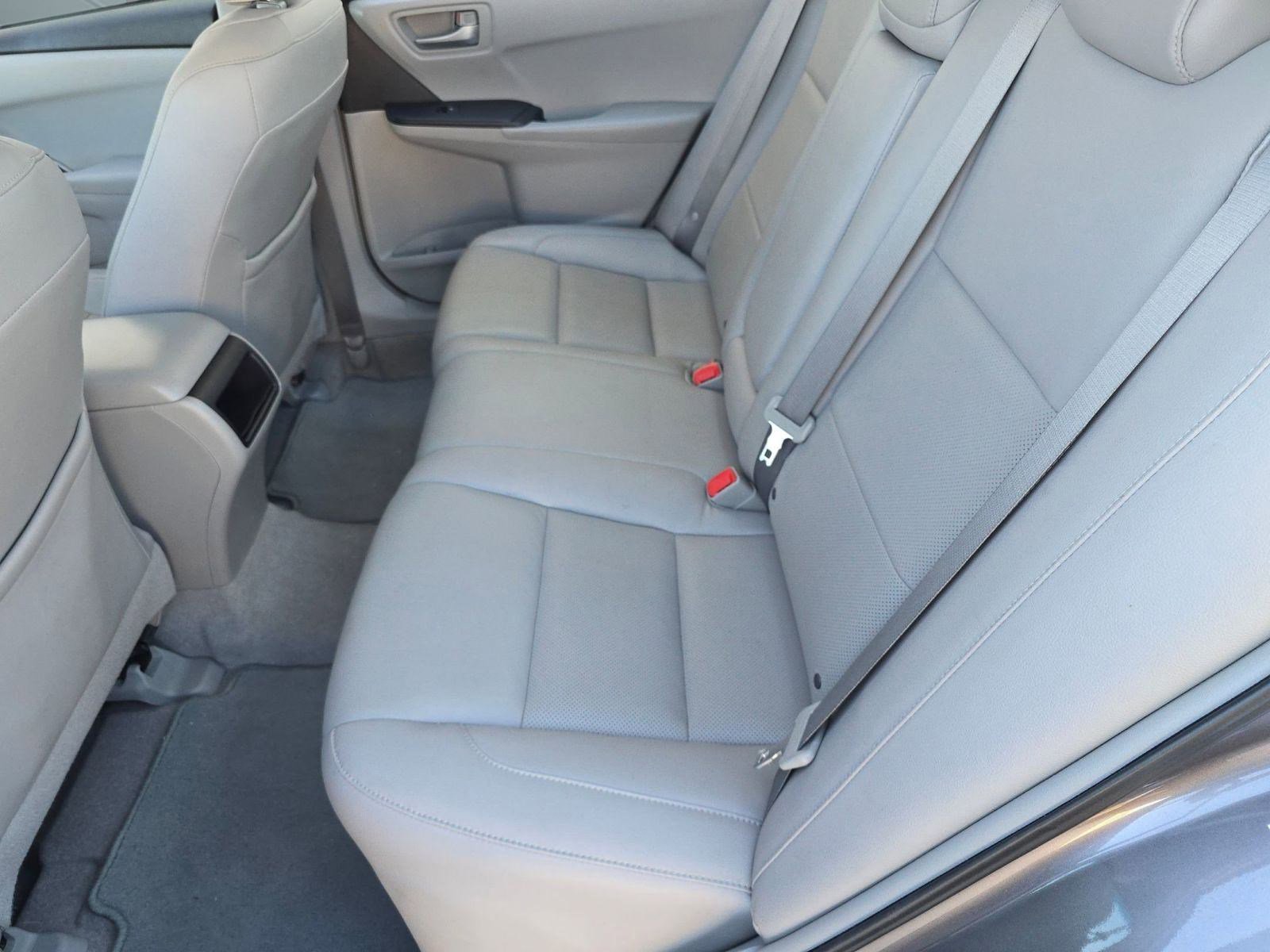 Used 2015 Toyota Camry LE image 11