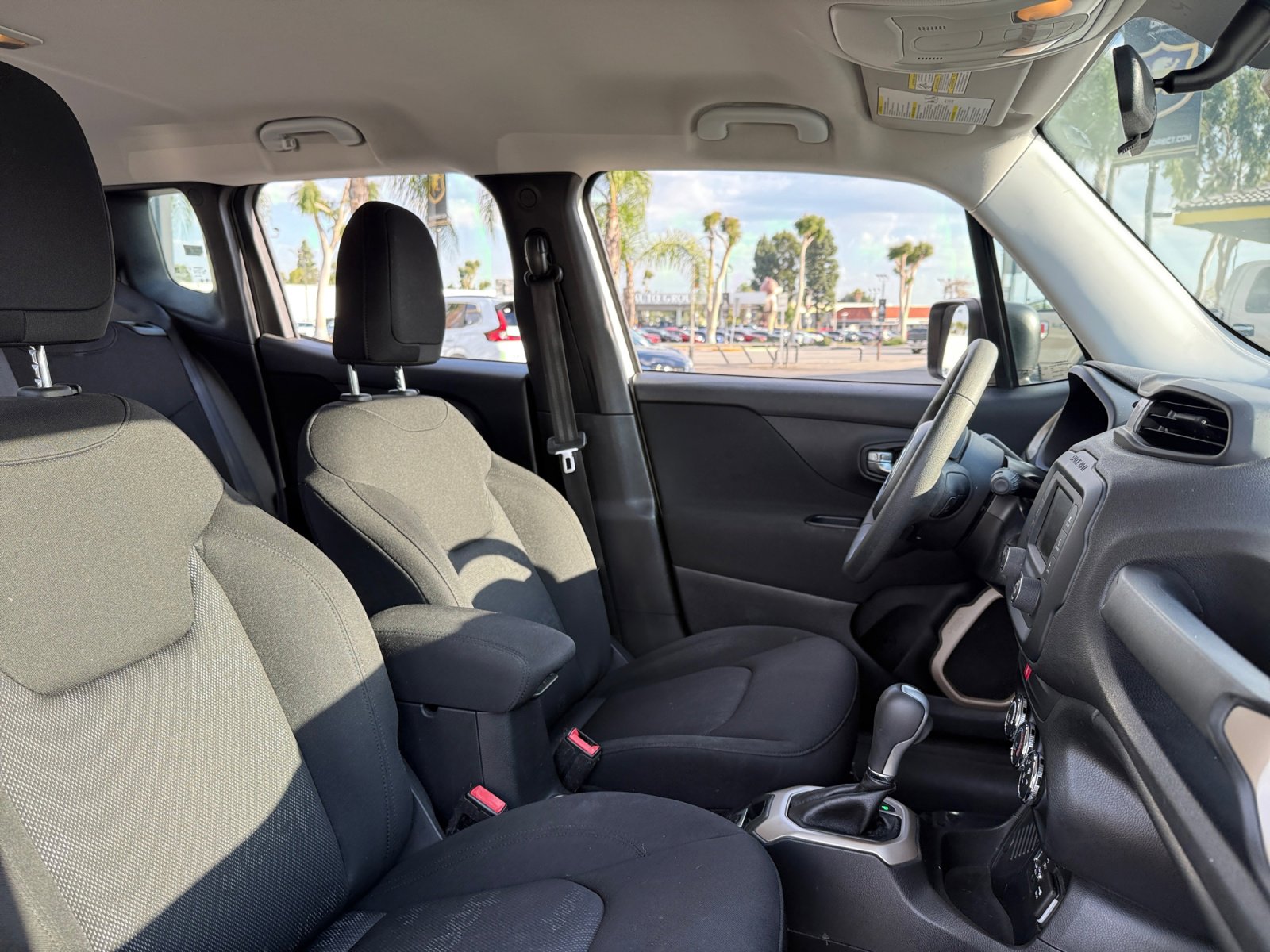 Used 2016 Jeep Renegade Sport w/ Power & Air Group image 19