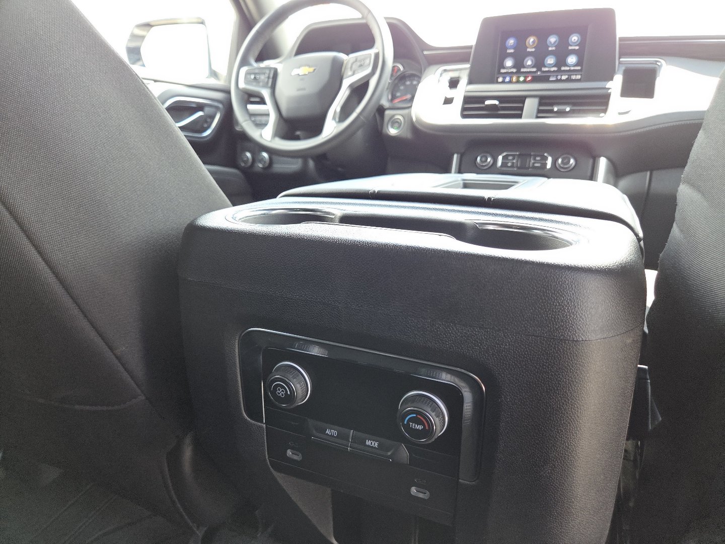 Used 2023 Chevrolet Suburban LS w/ Driver Alert Package RWD image 19