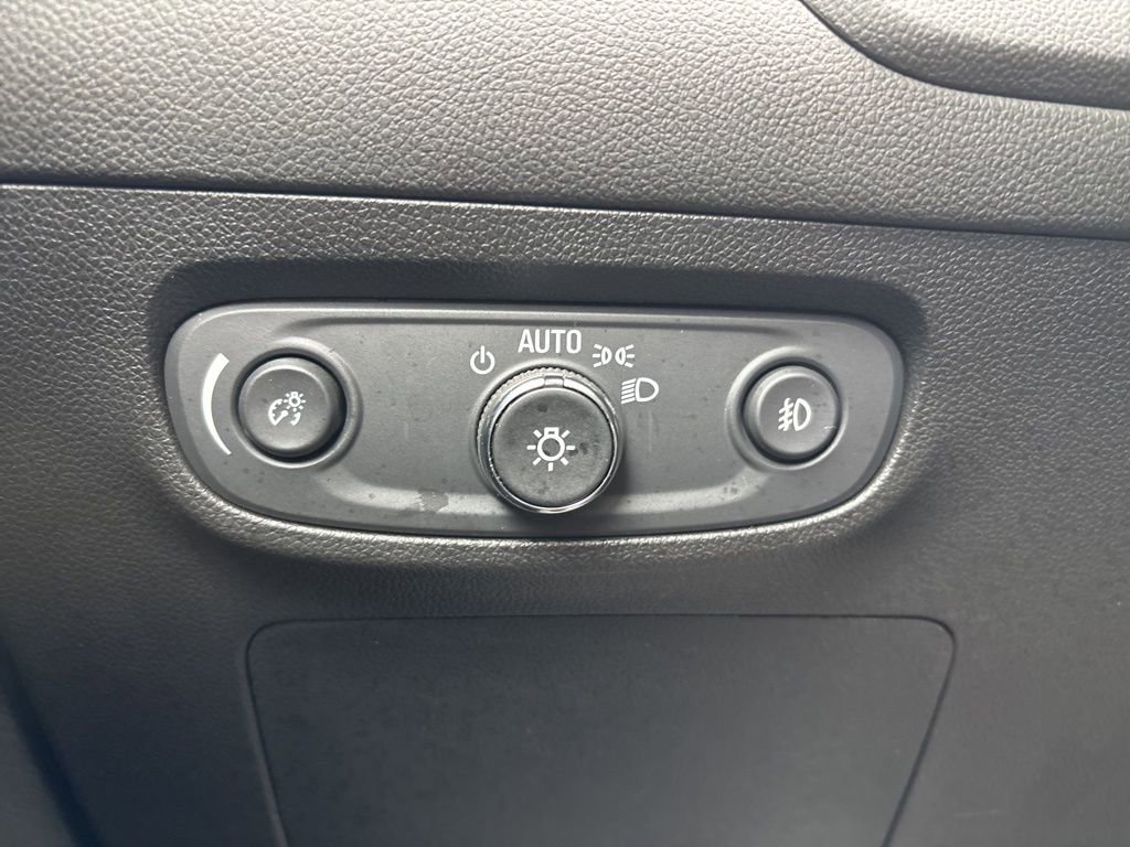 Certified 2023 Buick Encore GX Preferred w/ Cold Weather Comfort Package FWD image 17